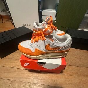 Nike air max 1 Orange and White Sneakers